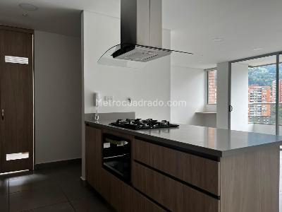 Apartamento de 2 alcobas en arriendo en Envigado, Envigado, 84 m² · foto 7 de 17