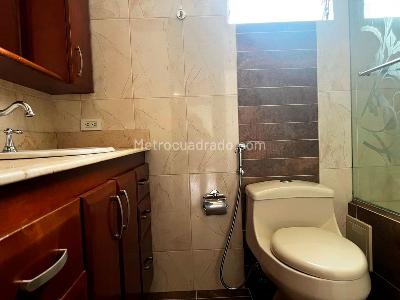 Casa de 3 alcobas en venta en El Poblado, Medellín, 190 m² · foto 17 de 18