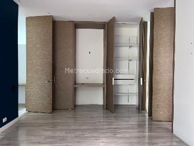 Apartamento en arriendo en El Poblado, Medellín · foto 10 de 19