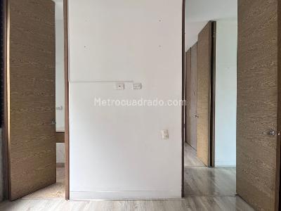 Apartamento en arriendo en El Poblado, Medellín · foto 12 de 19