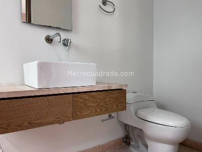 Apartamento en arriendo en El Poblado, Medellín · foto 17 de 19