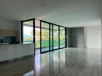 Apartamento en arriendo en El Poblado, Medellín · foto 3 de 19