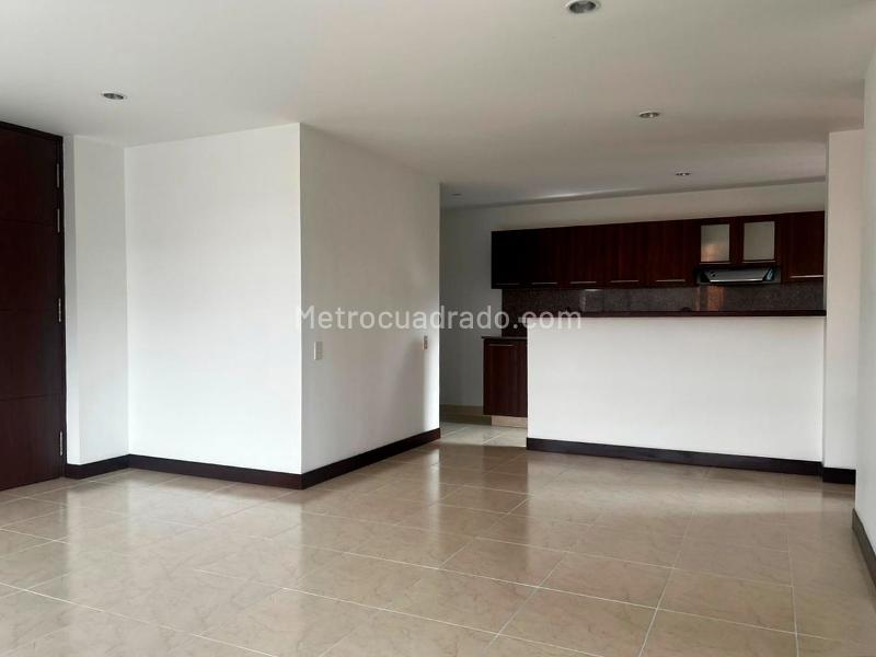 Apartamento de 3 Alcobas con Piscina en Envigado - 4