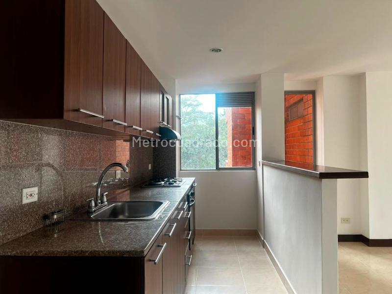Apartamento de 3 Alcobas con Piscina en Envigado - 7