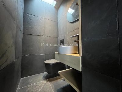 Apartamento de 1 alcoba en venta en El Poblado, Medellín, 249 m² · foto 14 de 18