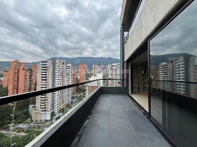 Apartamento de 1 alcoba en venta en El Poblado, Medellín, 249 m² · foto 16 de 18
