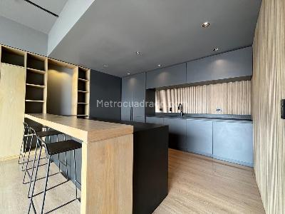 Apartamento de 1 alcoba en venta en El Poblado, Medellín, 249 m² · foto 3 de 18