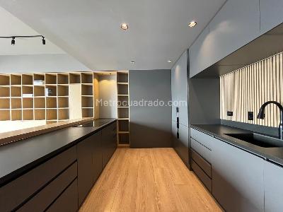 Apartamento de 1 alcoba en venta en El Poblado, Medellín, 249 m² · foto 4 de 18