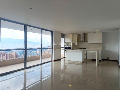 Apartamento de 3 alcobas en arriendo en El Poblado, Medellín, 135 m² · foto 2 de 17