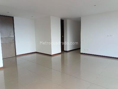 Apartamento de 3 alcobas en arriendo en El Poblado, Medellín, 135 m² · foto 7 de 17