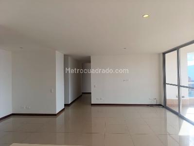 Apartamento de 3 alcobas en arriendo en El Poblado, Medellín, 135 m² · foto 8 de 17