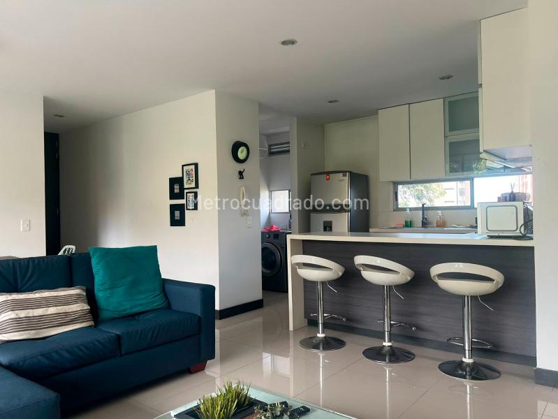Furnished 2BR Apartment in El Poblado - 2