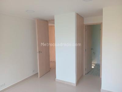 Apartamento de 3 alcobas en arriendo en Las Lomas, Medellín, 113 m² · foto 13 de 19