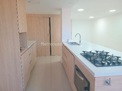 Apartamento de 3 alcobas en arriendo en Las Lomas, Medellín, 113 m² · foto 6 de 19