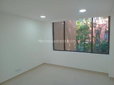 Apartamento de 3 alcobas en arriendo en Las Lomas, Medellín, 113 m² · foto 9 de 19