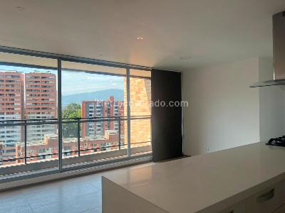 Apartamento de 2 alcobas en arriendo en Envigado, Envigado, 70 m² · foto 3 de 14