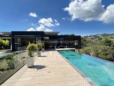 Casa de 4 alcobas en venta en Envigado, Envigado, 750 m² · foto 18 de 19