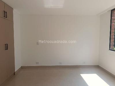 Apartamento de 3 alcobas en venta en El Poblado, Medellín, 230 m² · foto 13 de 20