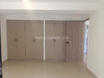 Apartamento de 3 alcobas en venta en El Poblado, Medellín, 230 m² · foto 15 de 20
