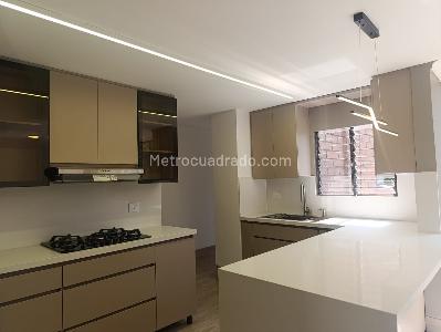Apartamento de 3 alcobas en venta en El Poblado, Medellín, 230 m² · foto 7 de 20