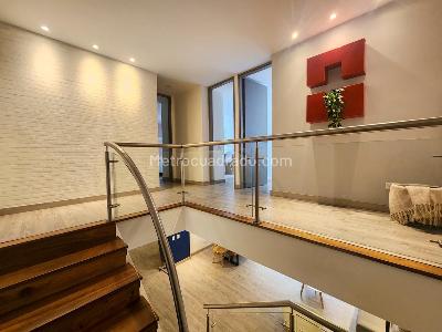 Apartamento de 3 alcobas en arriendo en El Poblado, Medellín, 149 m² · foto 10 de 18