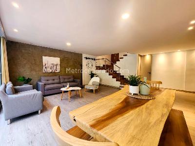 Apartamento de 3 alcobas en arriendo en El Poblado, Medellín, 149 m² · foto 2 de 18