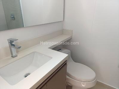 Apartamento en arriendo en El Poblado, Medellín · foto 17 de 19