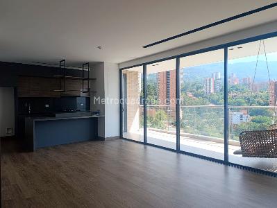 Apartamento en arriendo en El Poblado, Medellín · foto 3 de 19