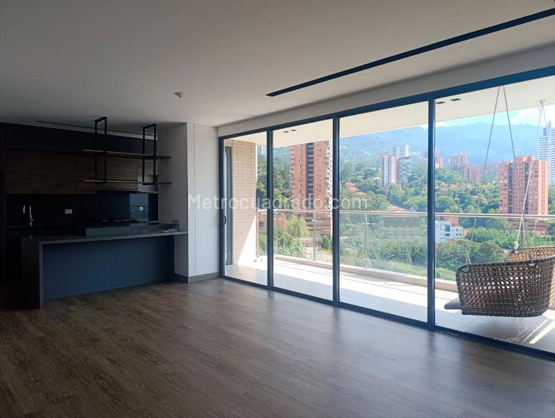 Apartamento Moderno de 2 Alcobas con Gimnasio en El Poblado - 4