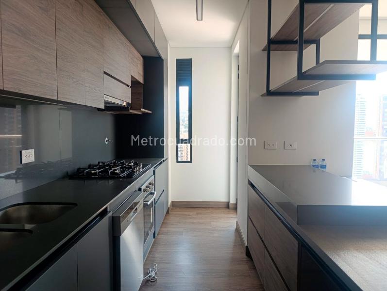Apartamento Moderno de 2 Alcobas con Gimnasio en El Poblado - 8