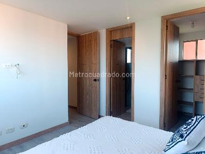 Apartamento de 2 alcobas en arriendo en El Poblado, Medellín, 86 m² · foto 10 de 19