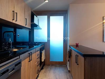 Apartamento de 2 alcobas en arriendo en El Poblado, Medellín, 86 m² · foto 9 de 19