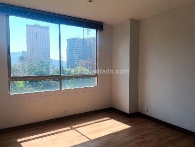 Apartamento de 3 alcobas en arriendo en El Poblado, Medellín, 147 m² · foto 13 de 19