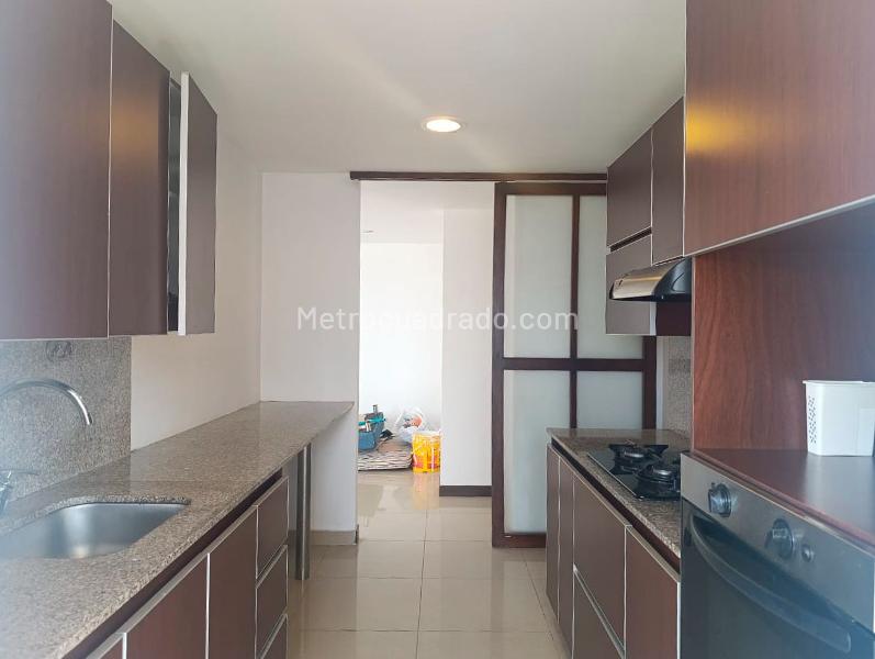 Modern 3BR Apartment in El Poblado - 5