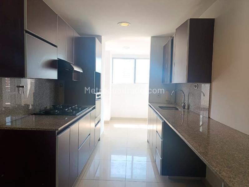 Modern 3BR Apartment in El Poblado - 6