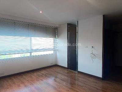 Apartamento de 3 alcobas en arriendo en El Poblado, Medellín, 147 m² · foto 8 de 19