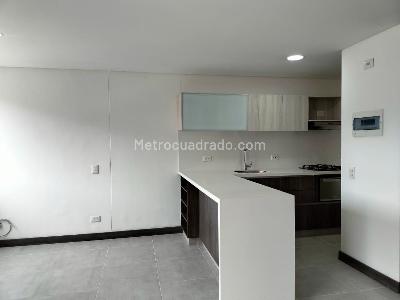 Apartamento de 2 alcobas en arriendo en Villa Carlota, Medellín, 78 m² · foto 5 de 18