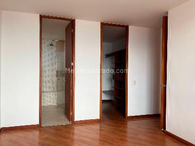 Apartamento de 3 alcobas en arriendo en El Poblado, Medellín, 114 m² · foto 12 de 20