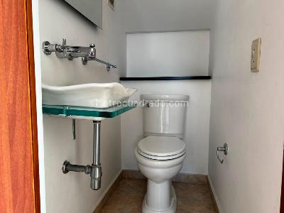 Apartamento de 3 alcobas en arriendo en El Poblado, Medellín, 114 m² · foto 17 de 20