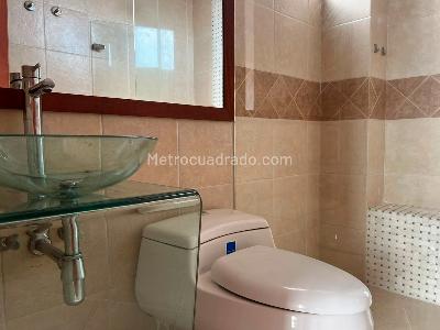 Apartamento de 3 alcobas en arriendo en El Poblado, Medellín, 114 m² · foto 18 de 20