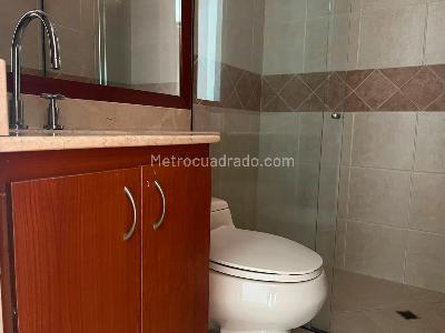 Apartamento de 3 alcobas en arriendo en El Poblado, Medellín, 114 m² · foto 19 de 20