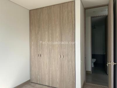 Apartamento de 2 alcobas en arriendo en Envigado, Envigado, 80 m² · foto 10 de 14