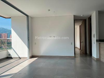 Apartamento de 2 alcobas en arriendo en Envigado, Envigado, 80 m² · foto 3 de 14