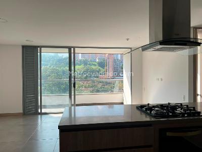 Apartamento de 2 alcobas en arriendo en Envigado, Envigado, 80 m² · foto 6 de 14