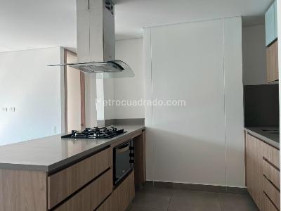 Apartamento de 2 alcobas en arriendo en Envigado, Envigado, 80 m² · foto 7 de 14