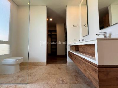 Casa de 3 alcobas en venta en Envigado, Envigado, 300 m² · foto 14 de 17
