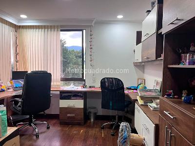 Apartamento de 3 alcobas en venta en El Poblado, Medellín, 210 m² · foto 11 de 20