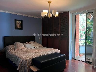 Apartamento de 3 alcobas en venta en El Poblado, Medellín, 210 m² · foto 16 de 20