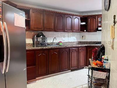 Apartamento de 3 alcobas en venta en El Poblado, Medellín, 210 m² · foto 7 de 20