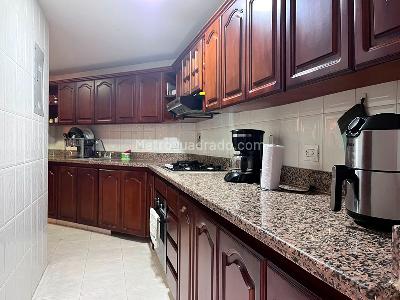 Apartamento de 3 alcobas en venta en El Poblado, Medellín, 210 m² · foto 8 de 20